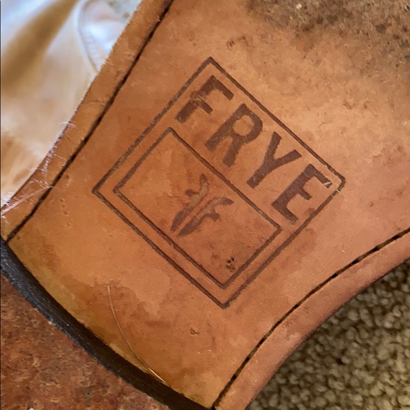 Cute boots - Picture 2 of 4